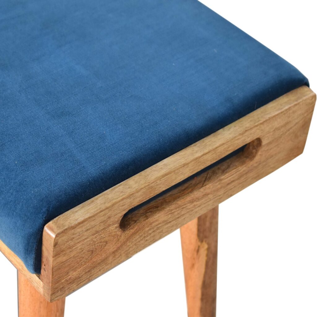 TRAY
